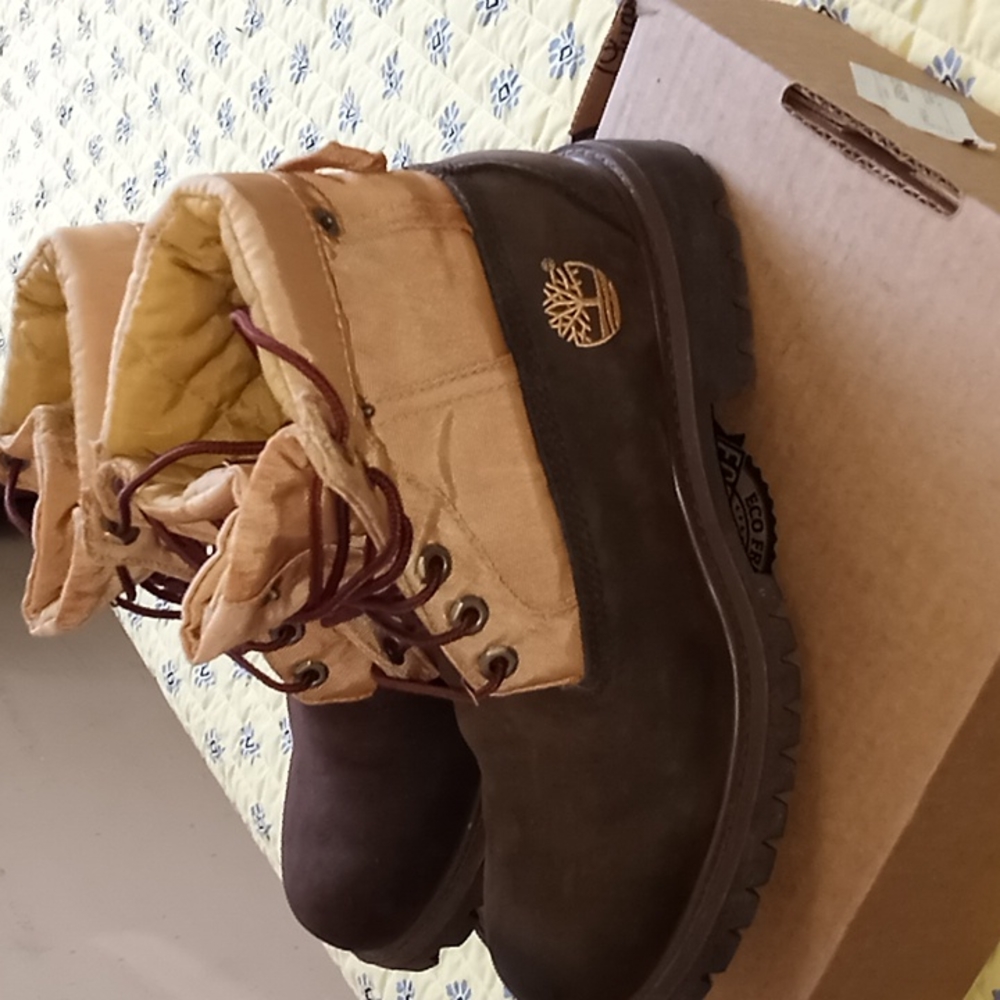 timberland boots . new no tags